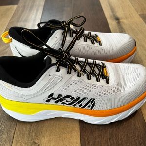 Hoka Bondi
